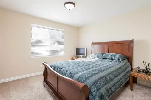 20820 Stalybridge, Macomb, MI 48044 photo 28