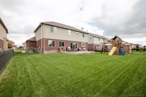 20820 Stalybridge, Macomb, MI 48044 photo 42