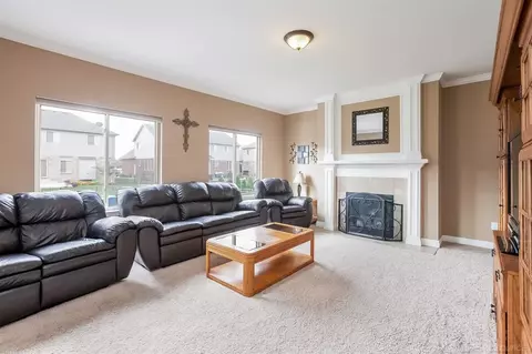 20820 Stalybridge, Macomb, MI 48044 photo 7