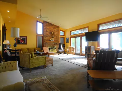 8366 Colony, Algonac, MI 48001 photo 4