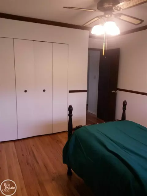 14054 Edison, Warren, MI 48088 photo 14