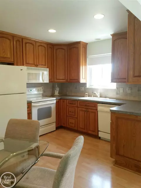 14054 Edison, Warren, MI 48088 photo 7