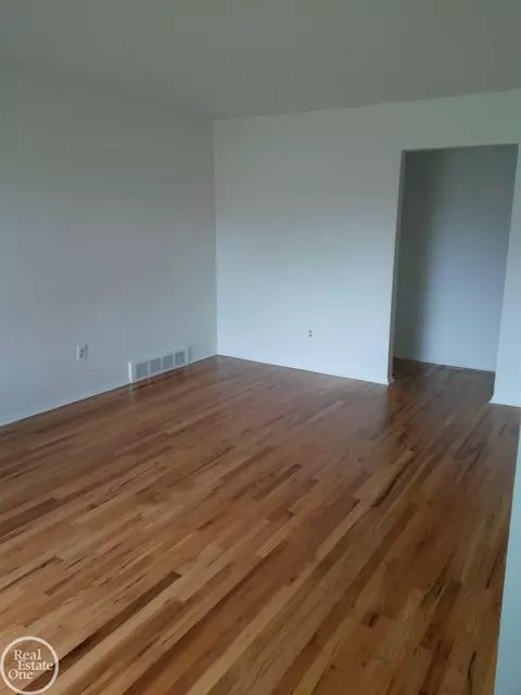 14054 Edison, Warren, MI 48088 photo 9