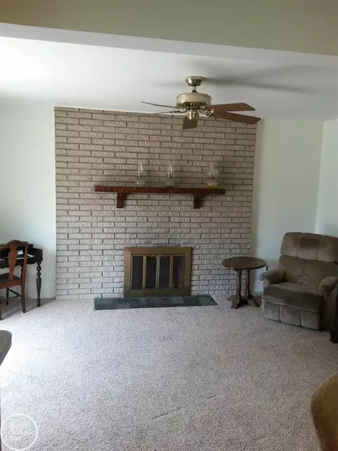 14054 Edison, Warren, MI 48088 photo 4