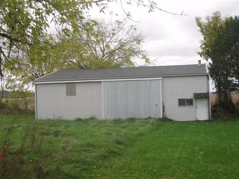 4003 State, Owosso, MI 48867 photo 2