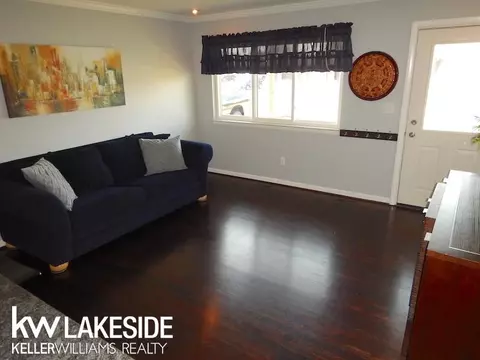 33500 Klein, Fraser, MI 48026 photo 8