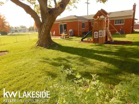 33500 Klein, Fraser, MI 48026 photo 6