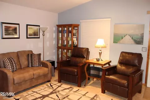 929 Liberty, Algonac, MI 48001 photo 6