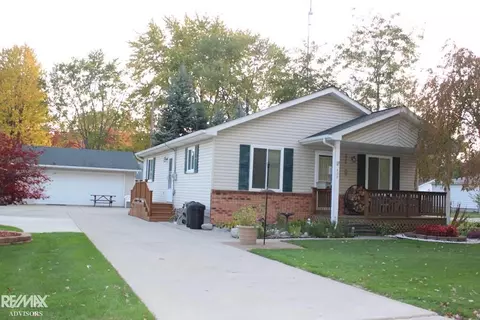 929 Liberty, Algonac, MI 48001 photo 1
