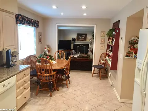 3799 Boulder, Troy, MI 48084 photo 8