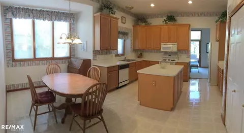 53214 Freda, Macomb, MI 48042 photo 7
