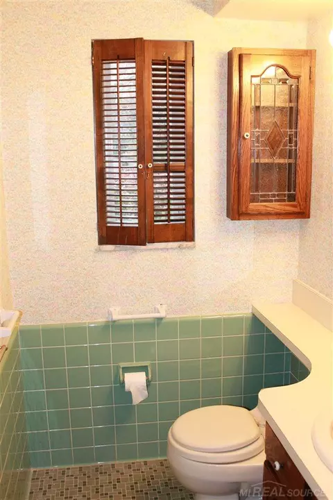 17217 E Jefferson, Grosse Pointe, MI 48230 photo 14