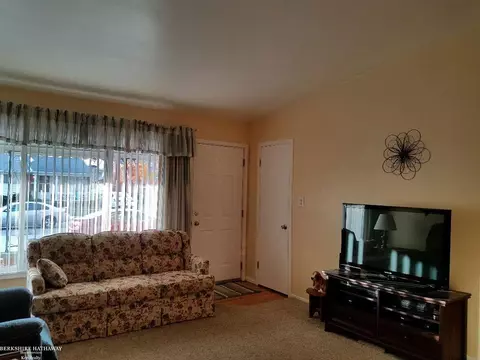 22064 Schroeder, Eastpointe, MI 48021 photo 15