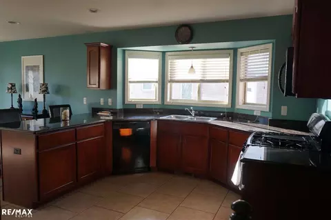 20754 Stalybridge, Macomb, MI 48044 photo 20