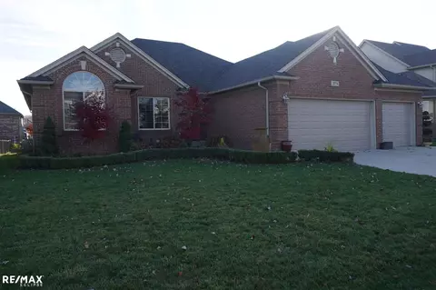 20754 Stalybridge, Macomb, MI 48044 photo 1