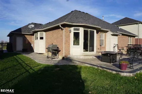 20754 Stalybridge, Macomb, MI 48044 photo 6