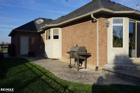 20754 Stalybridge, Macomb, MI 48044 photo 8