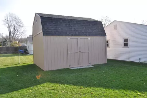 813 E King, Owosso, MI 48867 photo 34