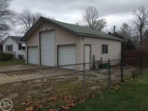 25862 Eureka, Warren, MI 48091 photo 8