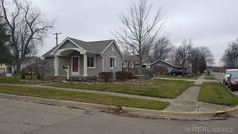 197 E Speaker, Sandusky, MI 48471 photo 2