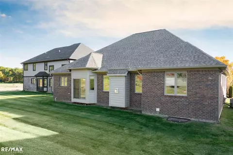 49582 Bingham, Macomb, MI 48044 photo 18