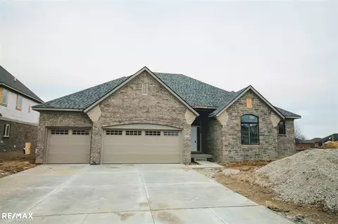 49582 Bingham, Macomb, MI 48044 photo 2