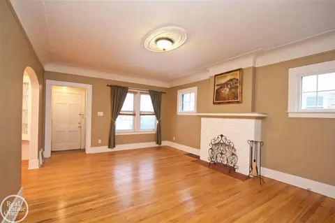 1624 Brys, Grosse Pointe Woods, MI 48236 photo 17