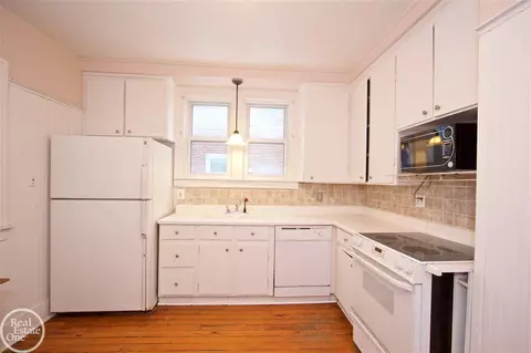 1624 Brys, Grosse Pointe Woods, MI 48236 photo 28