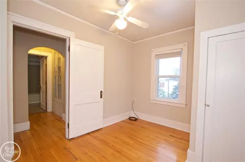 1624 Brys, Grosse Pointe Woods, MI 48236 photo 41