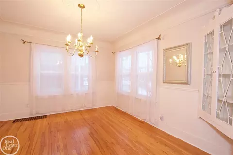 1624 Brys, Grosse Pointe Woods, MI 48236 photo 19