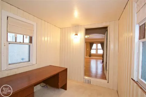1624 Brys, Grosse Pointe Woods, MI 48236 photo 25