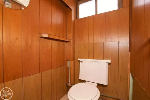 1624 Brys, Grosse Pointe Woods, MI 48236 photo 53