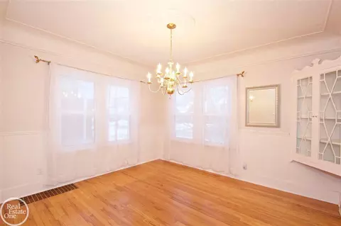 1624 Brys, Grosse Pointe Woods, MI 48236 photo 23