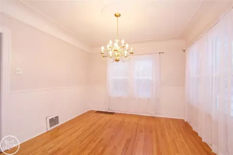 1624 Brys, Grosse Pointe Woods, MI 48236 photo 20