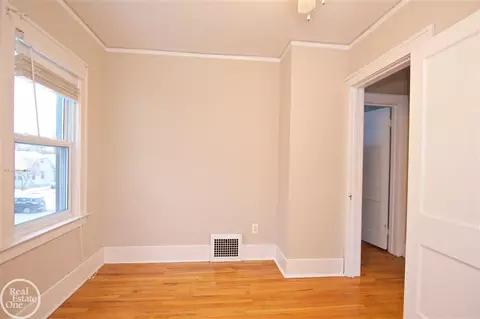 1624 Brys, Grosse Pointe Woods, MI 48236 photo 43