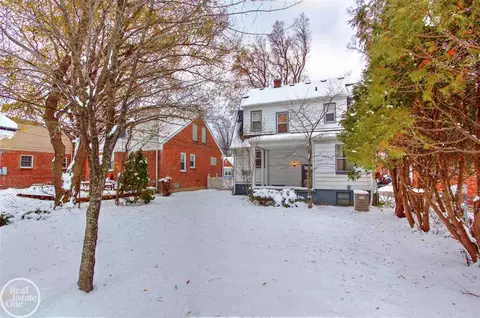 1624 Brys, Grosse Pointe Woods, MI 48236 photo 9