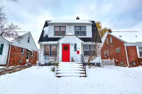 1624 Brys, Grosse Pointe Woods, MI 48236 photo 1