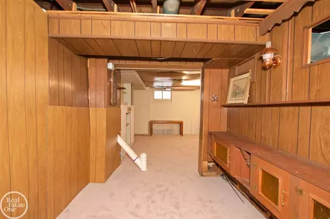 1624 Brys, Grosse Pointe Woods, MI 48236 photo 52