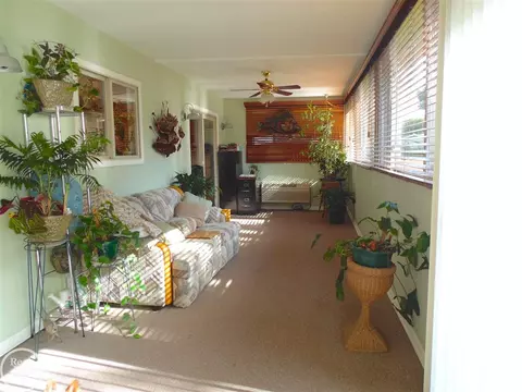 2290 Chicago, Warren, MI 48092 photo 14