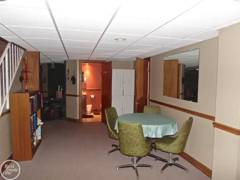 2290 Chicago, Warren, MI 48092 photo 27