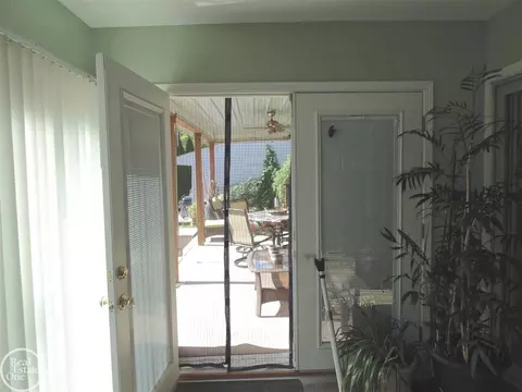 2290 Chicago, Warren, MI 48092 photo 15