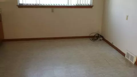 8271 Stanley, Warren, MI 48093 photo 5