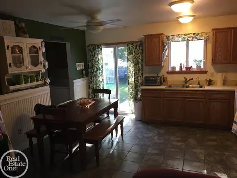 9300 Maple, Algonac, MI 48001 photo 7