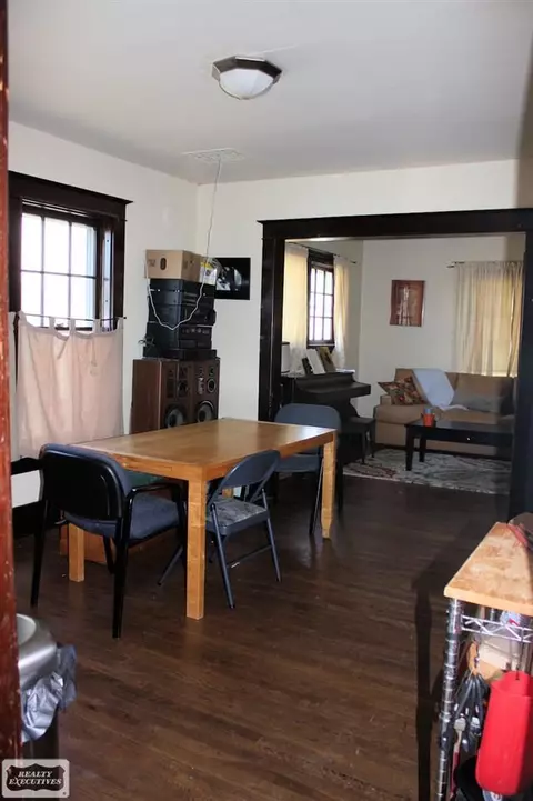 264 E St Clair, Romeo, MI 48065 photo 8