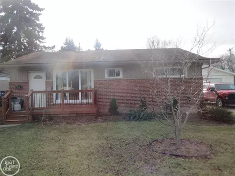 31585 Taylor, Wayne, MI 48184 photo 1