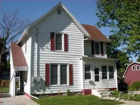 218 E Hunt, Adrian, MI 49221 photo 1