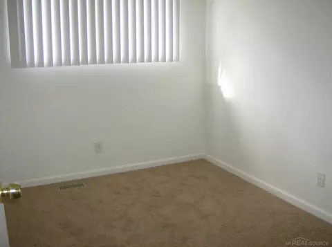 22142 Hayes, Eastpointe, MI 48021 photo 13