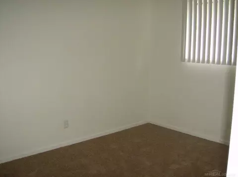 22142 Hayes, Eastpointe, MI 48021 photo 11