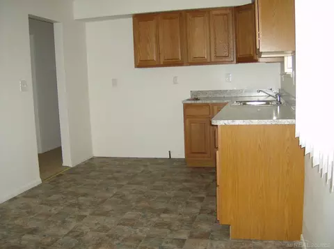 22142 Hayes, Eastpointe, MI 48021 photo 7