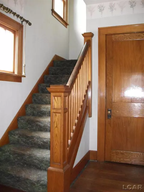 229 Clinton, Adrian, MI 49221 photo 9